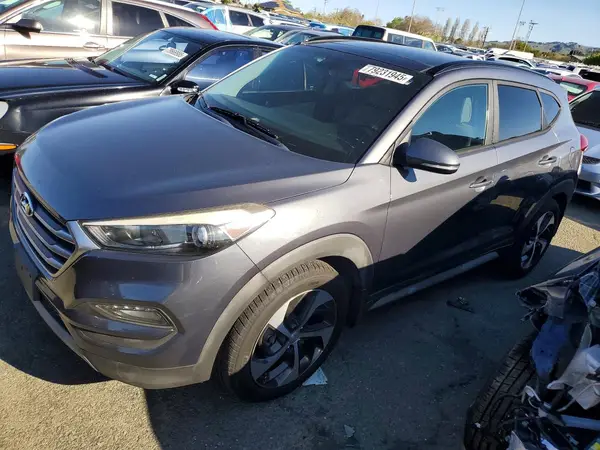 KM8J3CA2XJU805118 2018 HYUNDAI TUCSON - Image 1