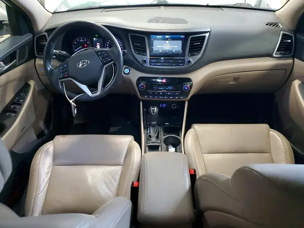 KM8J3CA2XJU833579 2018 HYUNDAI TUCSON - Image 8