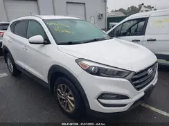 KM8J3CA40GU021699 2016 HYUNDAI TUCSON