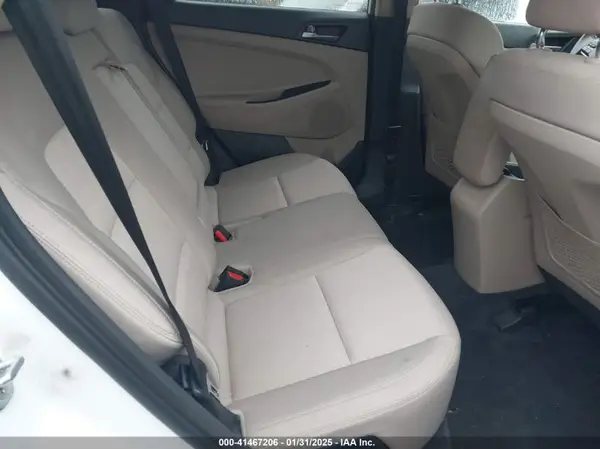 KM8J3CA40GU021699 2016 HYUNDAI TUCSON - Image 8