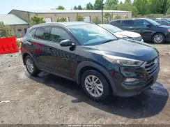 KM8J3CA40GU039197 2016 HYUNDAI TUCSON