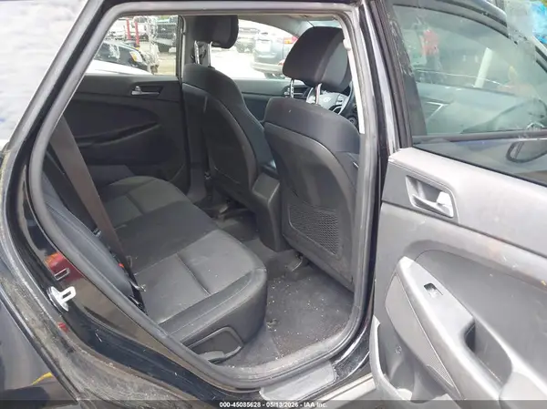 KM8J3CA40GU039197 2016 HYUNDAI TUCSON - Image 8