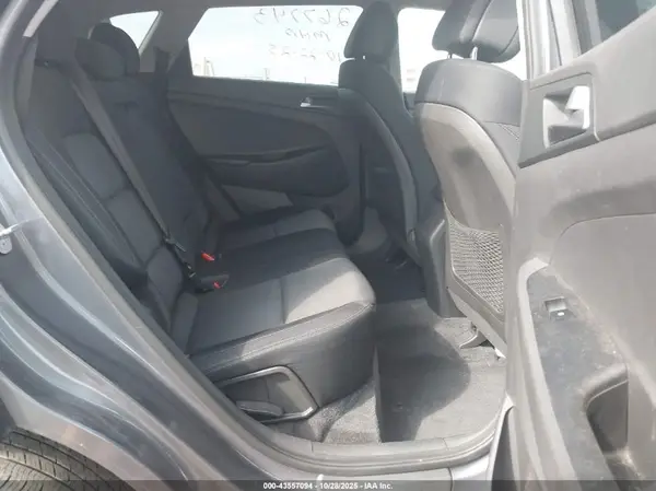KM8J3CA40GU059658 2016 HYUNDAI TUCSON - Image 8