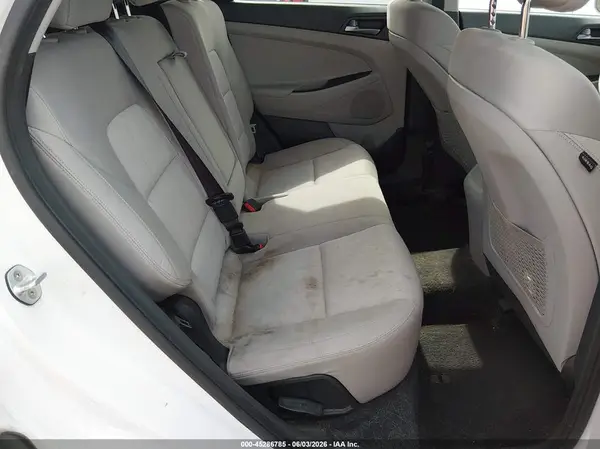 KM8J3CA40GU082759 2016 HYUNDAI TUCSON - Image 8
