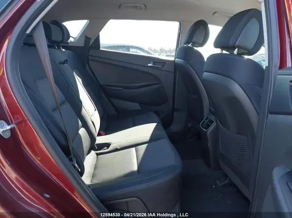 KM8J3CA40GU083040 2016 HYUNDAI TUCSON - Image 8