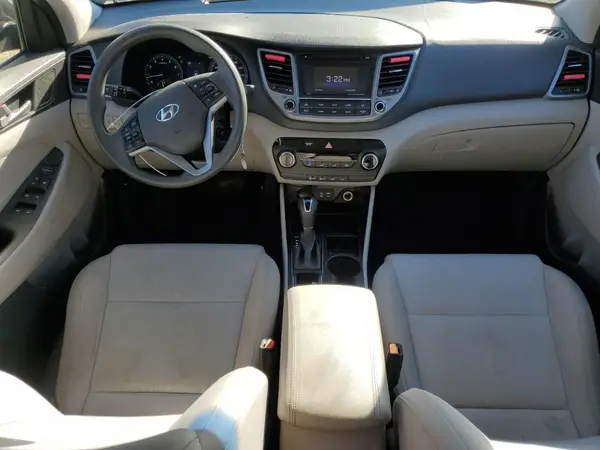 KM8J3CA40GU086522 2016 HYUNDAI TUCSON - Image 8