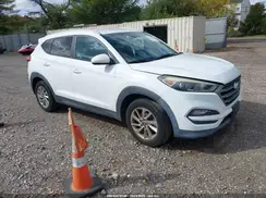 KM8J3CA40GU092935 2016 HYUNDAI TUCSON