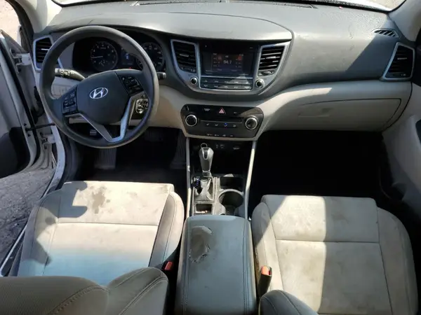 KM8J3CA40GU098590 2016 HYUNDAI TUCSON - Image 8