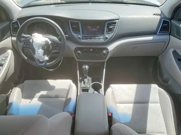 KM8J3CA40GU107465 2016 HYUNDAI TUCSON - Image 8