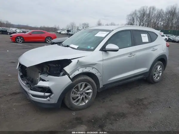 KM8J3CA40GU119874 2016 HYUNDAI TUCSON - Image 2