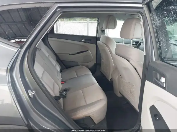 KM8J3CA40GU126243 2016 HYUNDAI TUCSON - Image 8