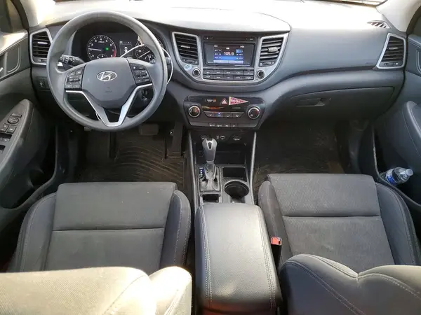 KM8J3CA40GU128283 2016 HYUNDAI TUCSON - Image 8