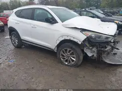 KM8J3CA40GU129238 2016 HYUNDAI TUCSON