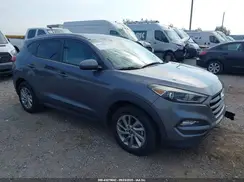 KM8J3CA40GU144404 2016 HYUNDAI TUCSON