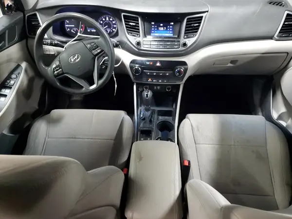KM8J3CA40GU145469 2016 HYUNDAI TUCSON - Image 8