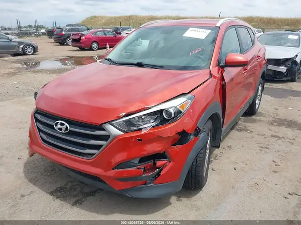 KM8J3CA40GU158206 2016 HYUNDAI TUCSON - Image 2