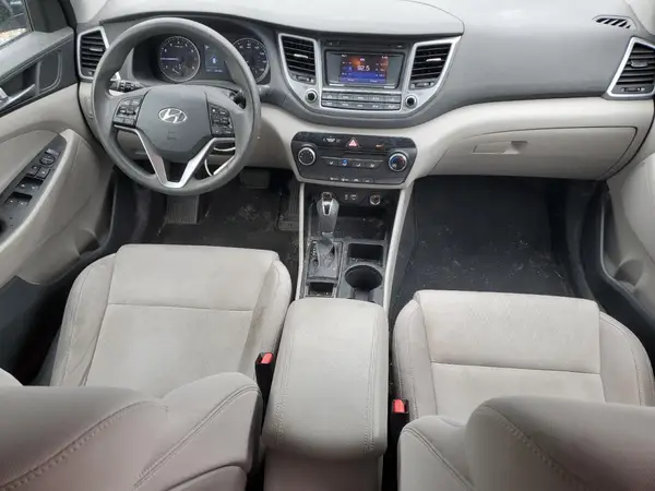 KM8J3CA40GU161557 2016 HYUNDAI TUCSON - Image 8