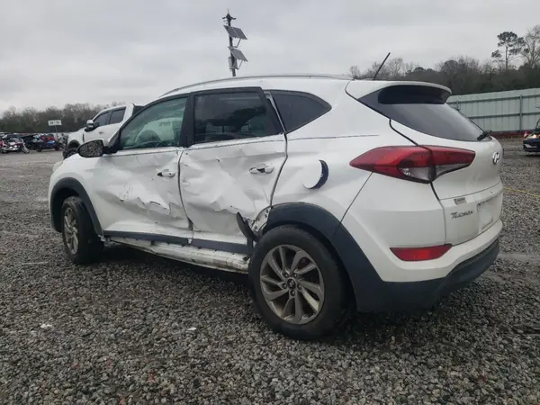 KM8J3CA40GU190346 2016 HYUNDAI TUCSON - Image 2