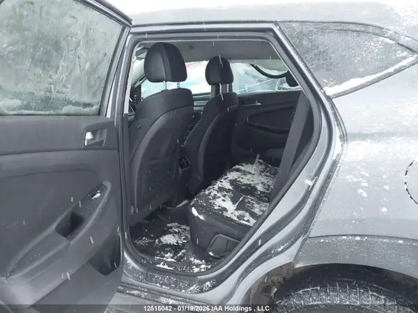 KM8J3CA40GU196499 2016 HYUNDAI TUCSON - Image 8