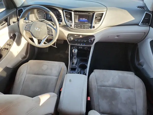 KM8J3CA40GU223877 2016 HYUNDAI TUCSON - Image 8