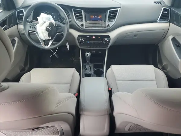 KM8J3CA40GU243286 2016 HYUNDAI TUCSON - Image 8
