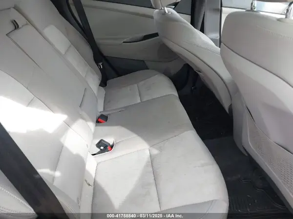 KM8J3CA40GU257379 2016 HYUNDAI TUCSON - Image 8