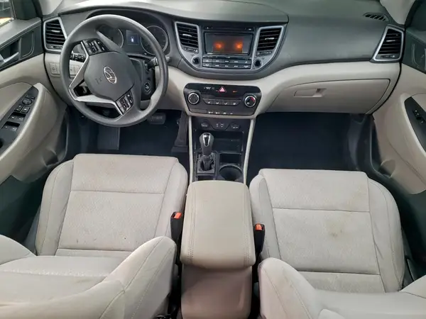 KM8J3CA40HU251518 2017 HYUNDAI TUCSON - Image 8