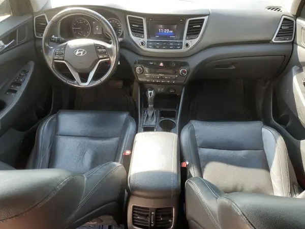 KM8J3CA40HU262874 2017 HYUNDAI TUCSON - Image 8