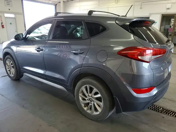 KM8J3CA40HU293073 2017 HYUNDAI TUCSON - Image 2