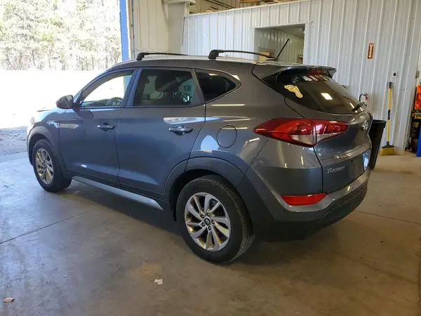 KM8J3CA40HU318649 2017 HYUNDAI TUCSON - Image 2