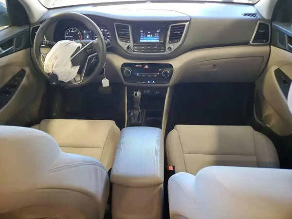 KM8J3CA40HU318649 2017 HYUNDAI TUCSON - Image 8