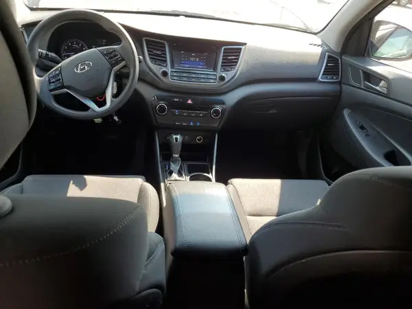 KM8J3CA40HU334561 2017 HYUNDAI TUCSON - Image 8
