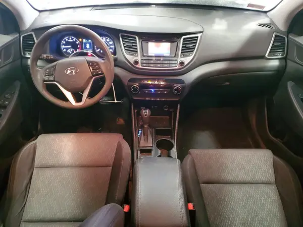 KM8J3CA40HU385039 2017 HYUNDAI TUCSON - Image 8