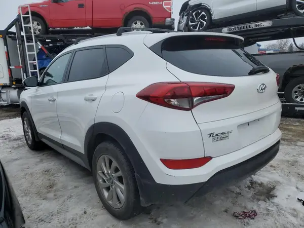 KM8J3CA40HU394565 2017 HYUNDAI TUCSON - Image 2