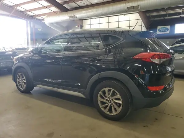 KM8J3CA40HU397448 2017 HYUNDAI TUCSON - Image 2