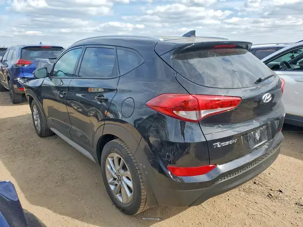 KM8J3CA40HU404849 2017 HYUNDAI TUCSON - Image 2