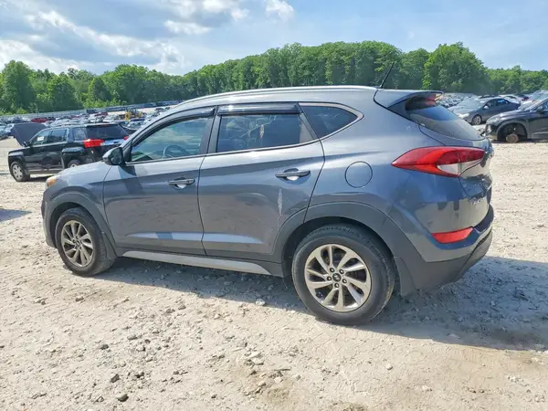 KM8J3CA40HU410263 2017 HYUNDAI TUCSON - Image 2