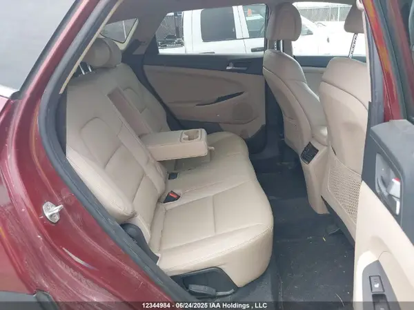 KM8J3CA40HU417908 2017 HYUNDAI TUCSON - Image 8
