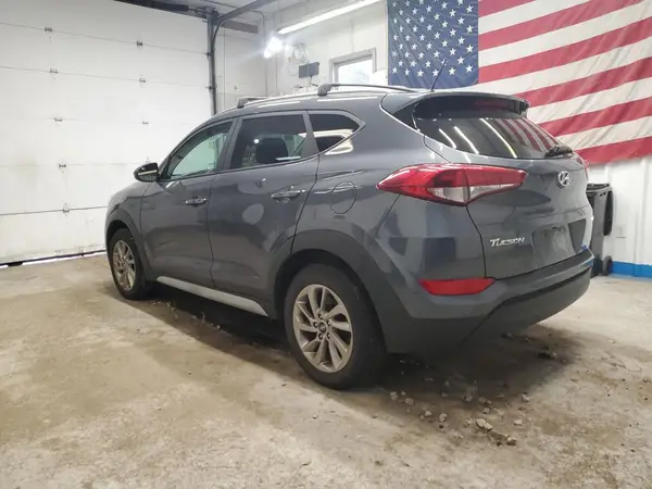 KM8J3CA40HU424986 2017 HYUNDAI TUCSON - Image 2