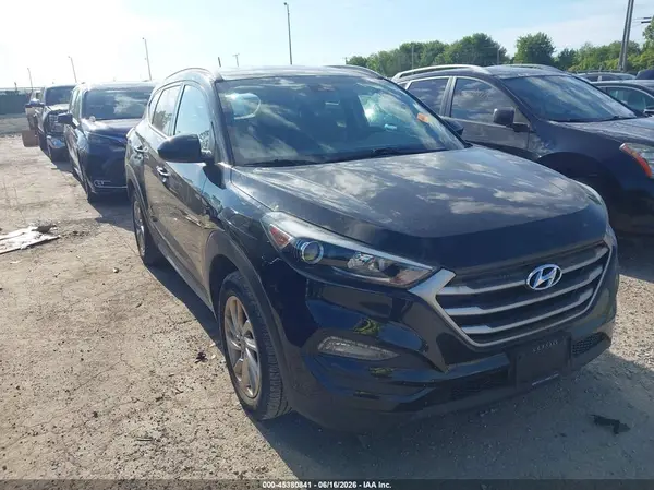 KM8J3CA40HU427936 2017 HYUNDAI TUCSON - Image 1