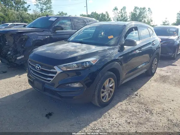 KM8J3CA40HU427936 2017 HYUNDAI TUCSON - Image 2