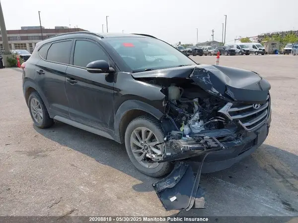 KM8J3CA40HU442050 2017 HYUNDAI TUCSON - Image 1