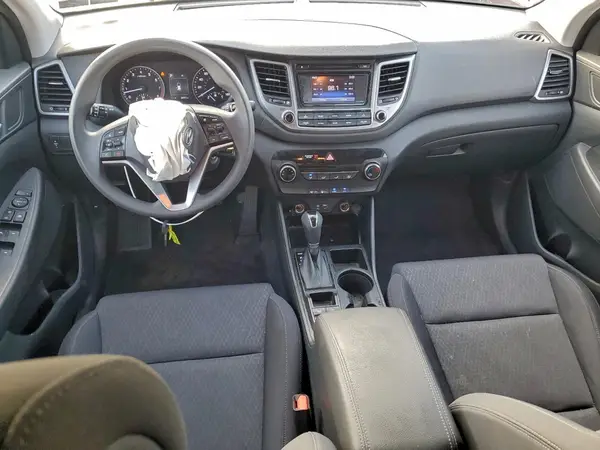 KM8J3CA40HU446891 2017 HYUNDAI TUCSON - Image 8