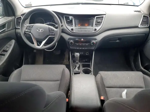 KM8J3CA40HU448219 2017 HYUNDAI TUCSON - Image 8