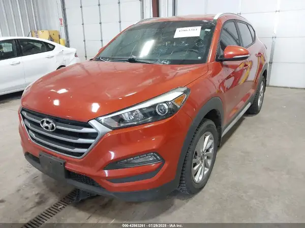 KM8J3CA40HU452500 2017 HYUNDAI TUCSON - Image 2