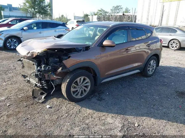 KM8J3CA40HU454425 2017 HYUNDAI TUCSON - Image 2