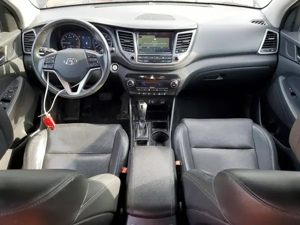 KM8J3CA40HU456949 2017 HYUNDAI TUCSON - Image 8
