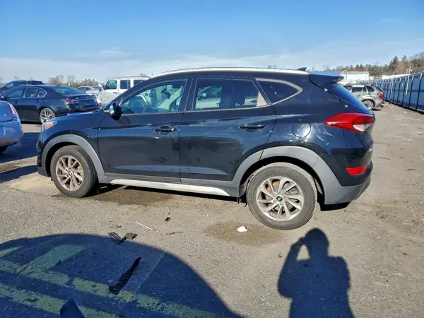KM8J3CA40HU478420 2017 HYUNDAI TUCSON - Image 2