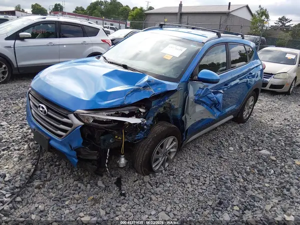 KM8J3CA40HU481866 2017 HYUNDAI TUCSON - Image 2