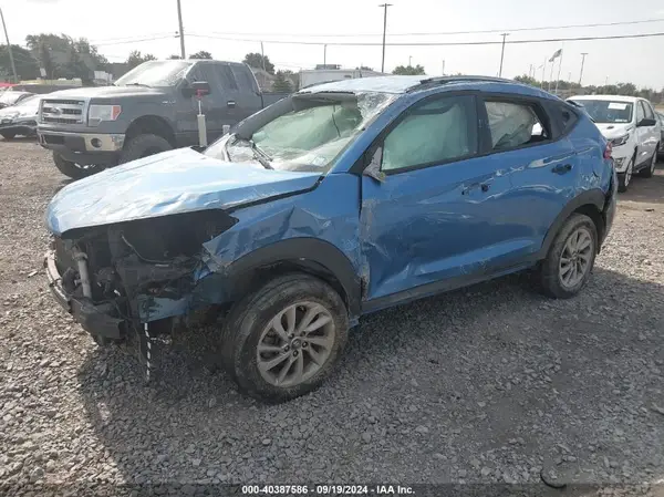 KM8J3CA40HU497758 2017 HYUNDAI TUCSON - Image 2